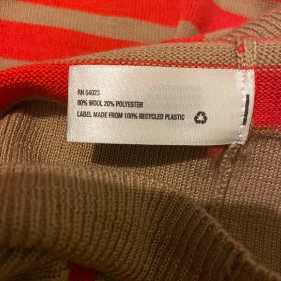 Gap wool blend sweater dress-woman’s small NWT - Picture 6 of 7